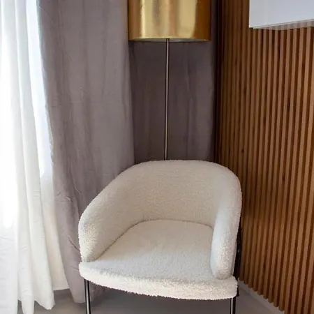 아파트 Harmony Superior